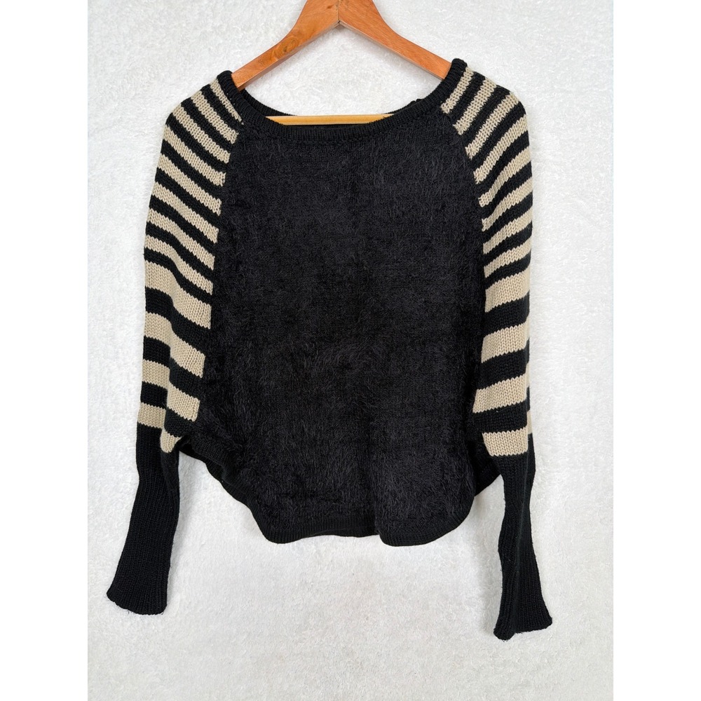 YA Los Angeles Sweater Womens Large Black Tan Striped Eyelash Knit YL9206